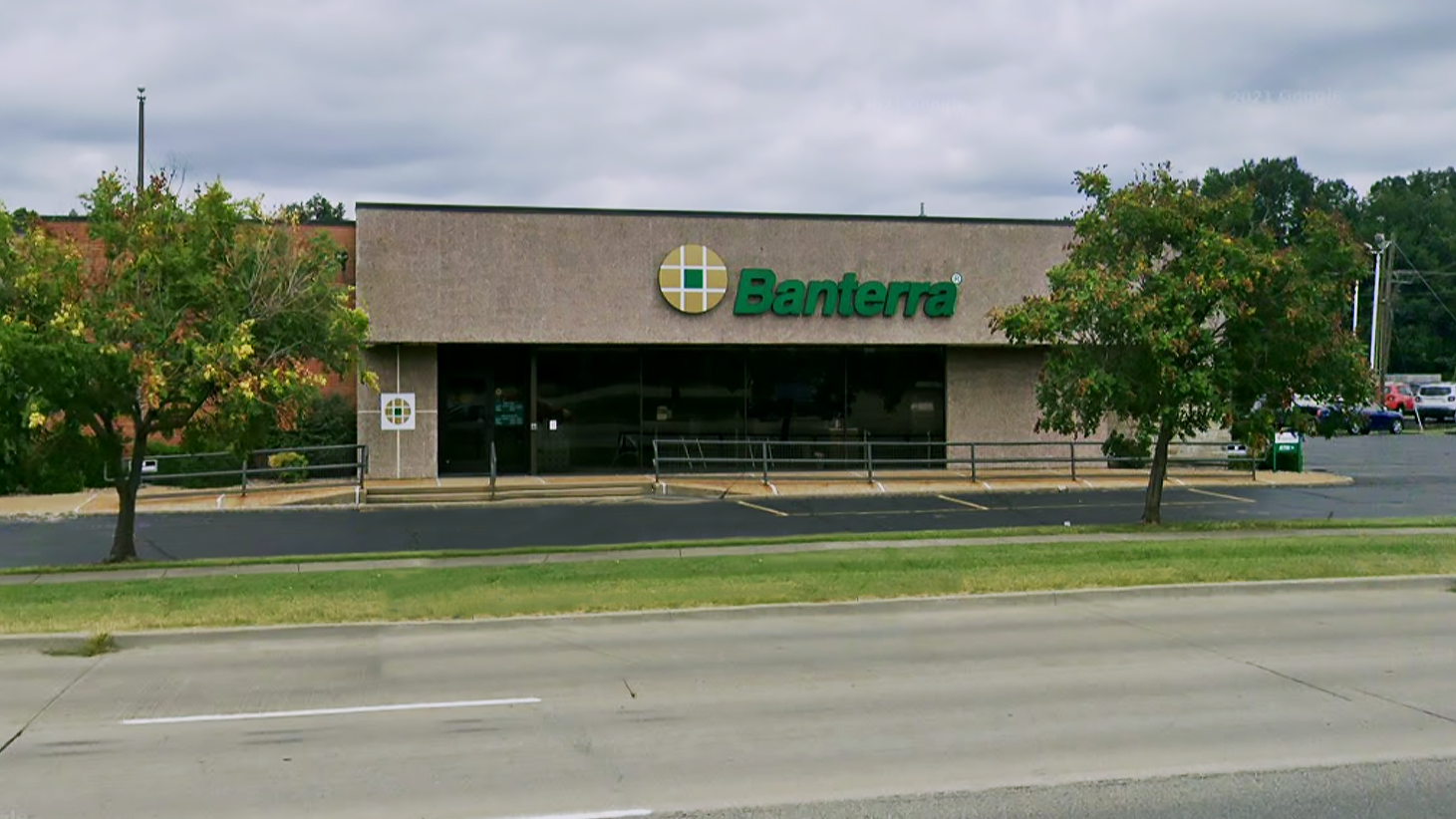 Carbondale Bank - Banterra Location Highway 13