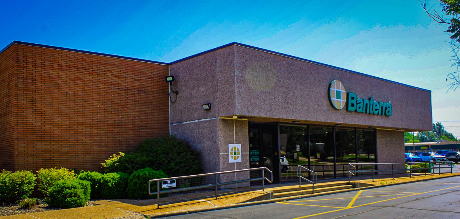 Carbondale Bank - Banterra Location Highway 13